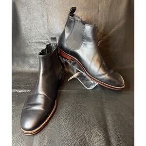 The Men's Store at Bloomingdale's Black Leather Chelsea Boots Sz 8 Elastic